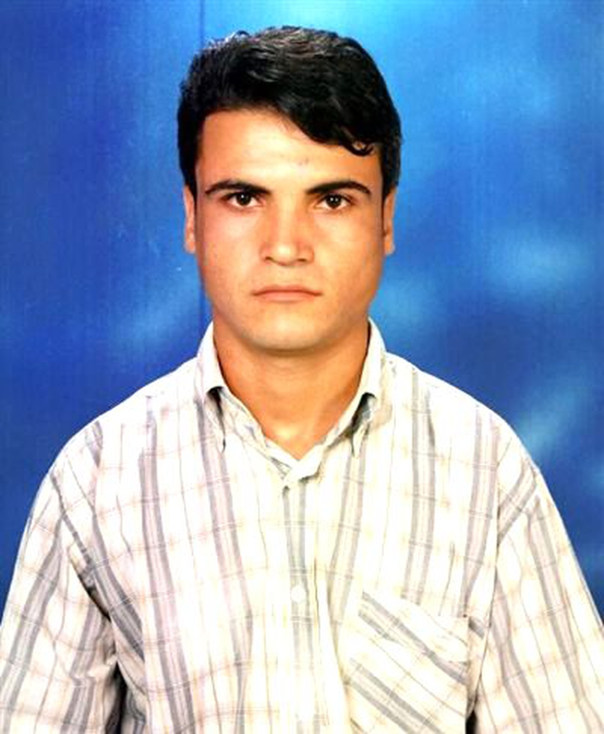 Kamyonet Şarampole Yuvarlandı: 1 Ölü, 1 Yaralı