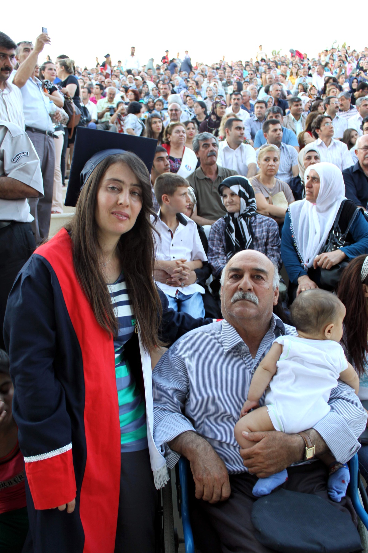Mezuniyet Coşkusunda Şırnaklı Gazi Baba, "Kürt Sorunu Var" Diyenlere Cevap Verdi