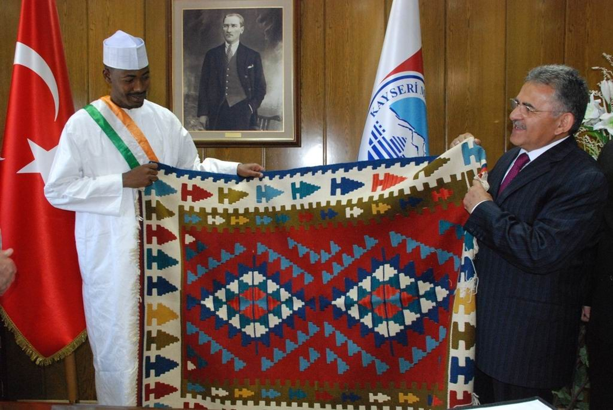 Nijer Cumhuriyeti Melikgazinin Konuğu Oldu