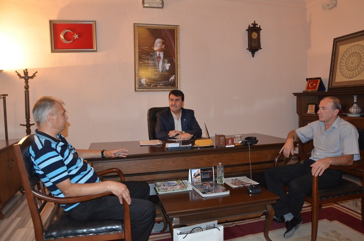 Sporculardan Dündar\'a Teşekkür