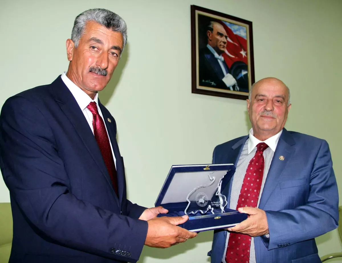 Türkiye Muhtar Dernekleri Başkanı Özkan Van\'da