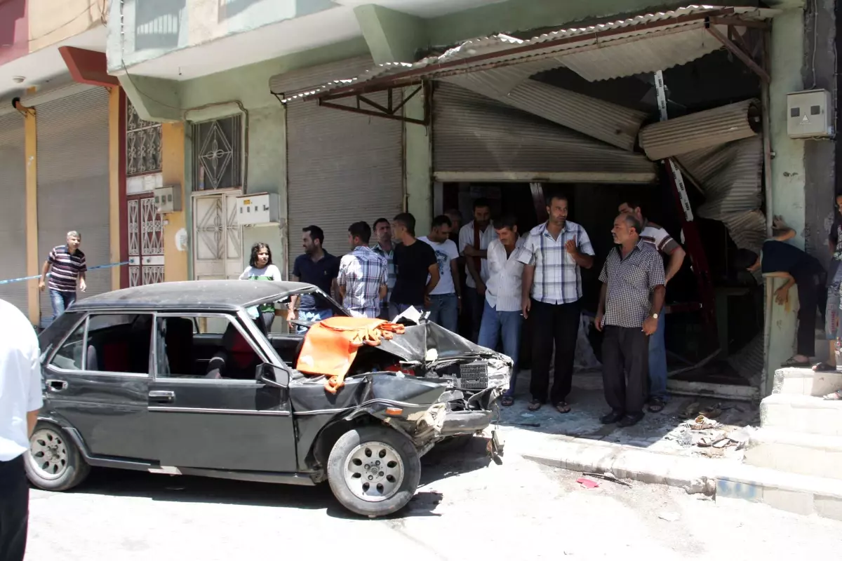 14 Yaşındaki Sürücü Yayaların Arasına Daldı: 8 Yaralı