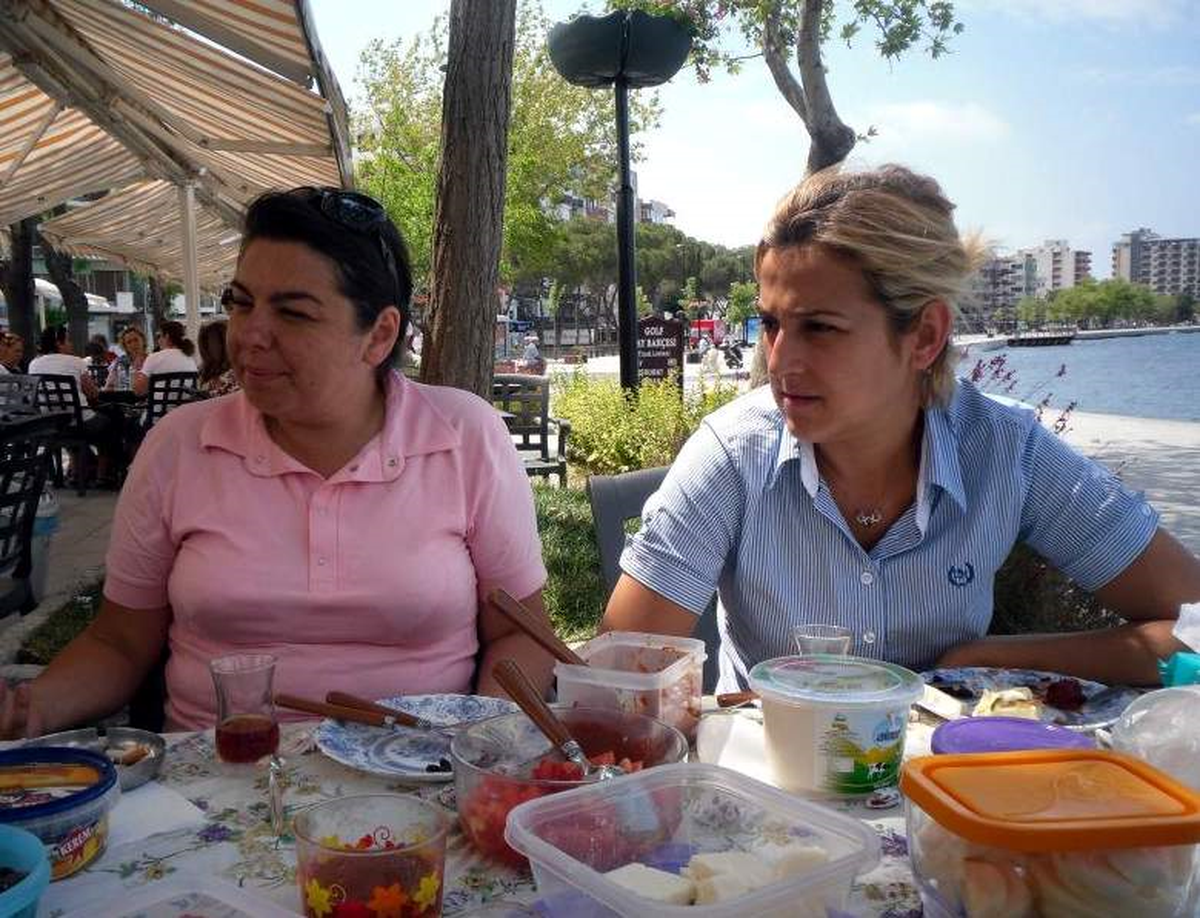 AK Parti Kadın Kolları Seçimlere Hazırlanıyor