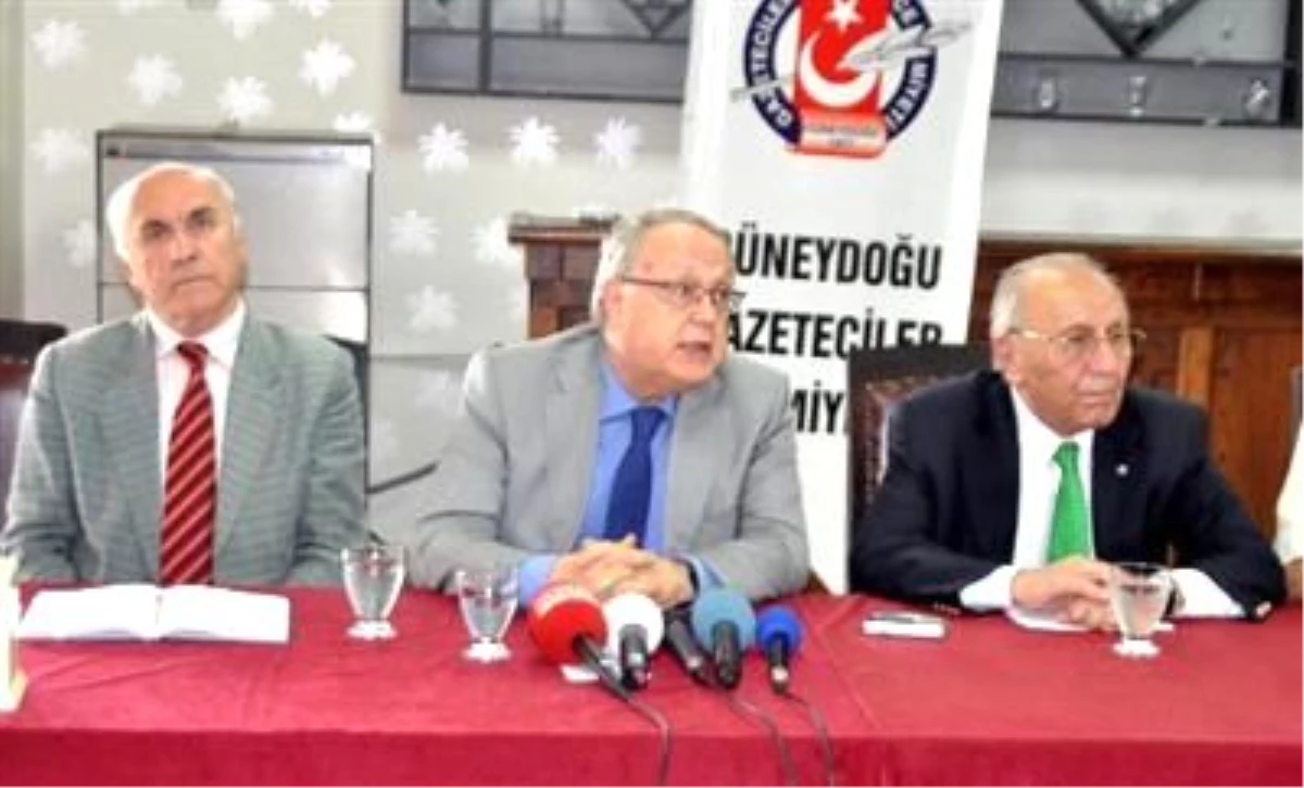 Basın Konseyi, Diyarbakır\'da Tutuklu Gazetecilerle Görüştü (2)