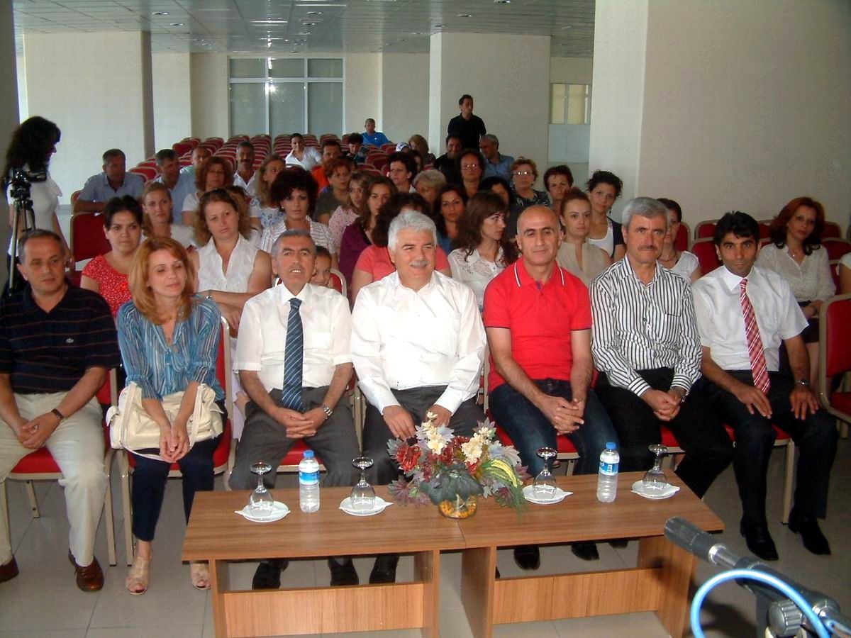 Burhaniye'de Kosovalı Öğretmenlere Seminer