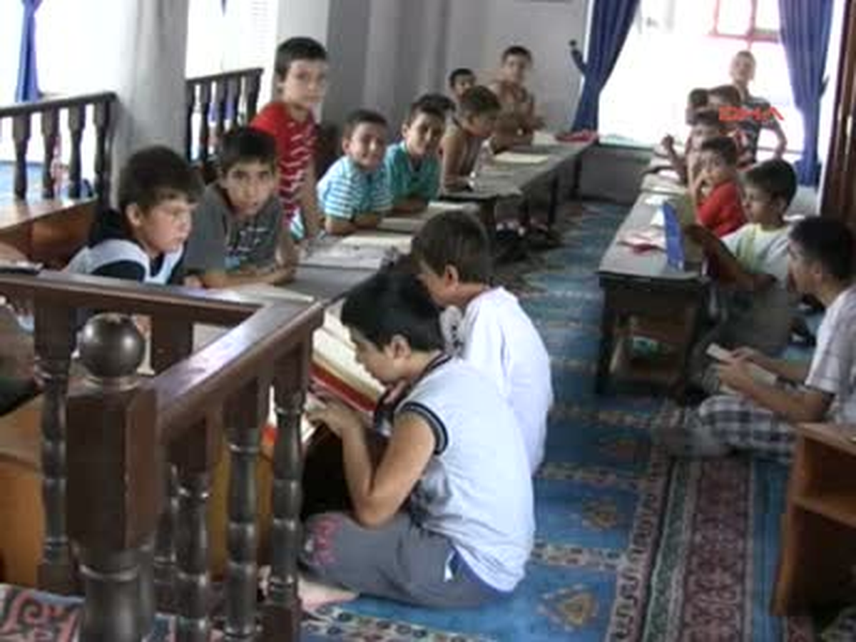 Camide Yaş Günü Kutlaması