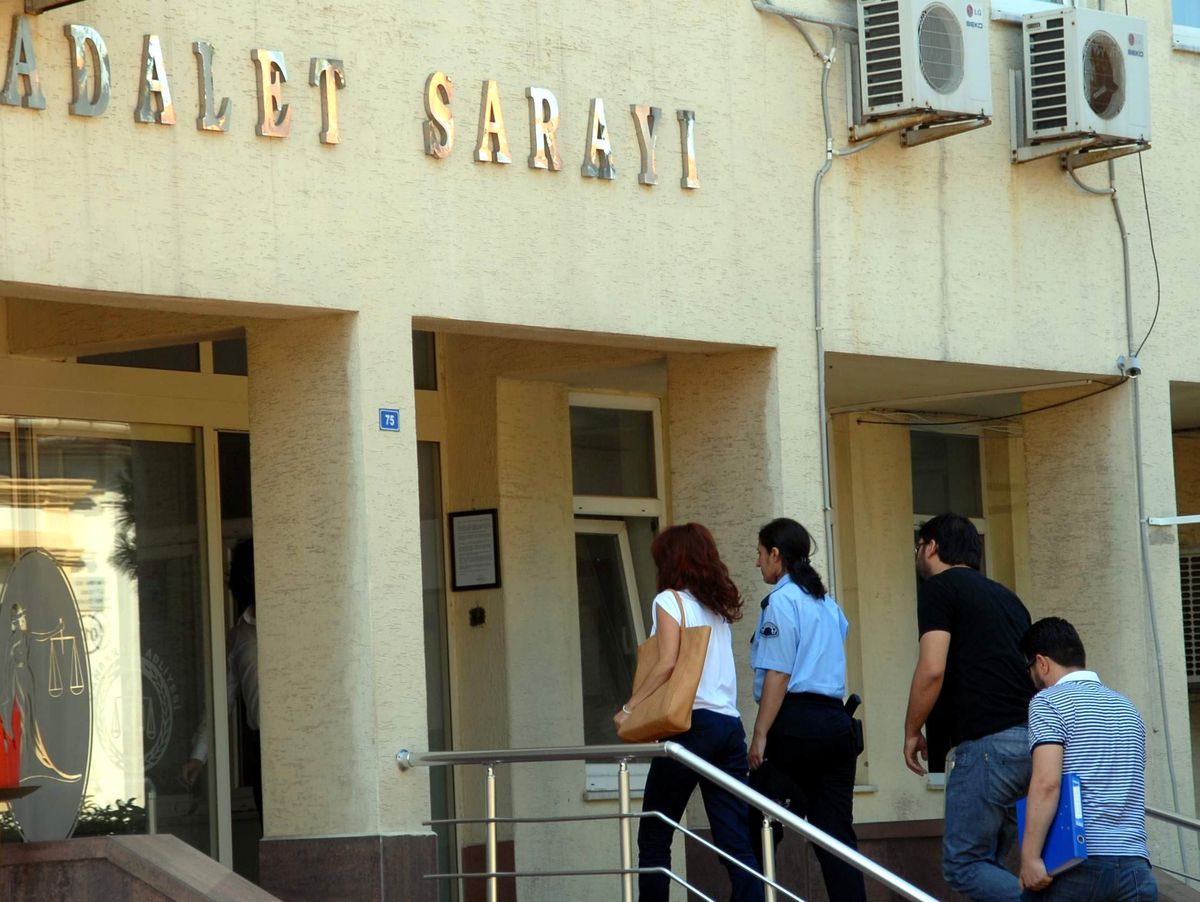 Çanakkale Belediye Başkan Yardımcısı Özyayla Adliyeye Sevk Edildi