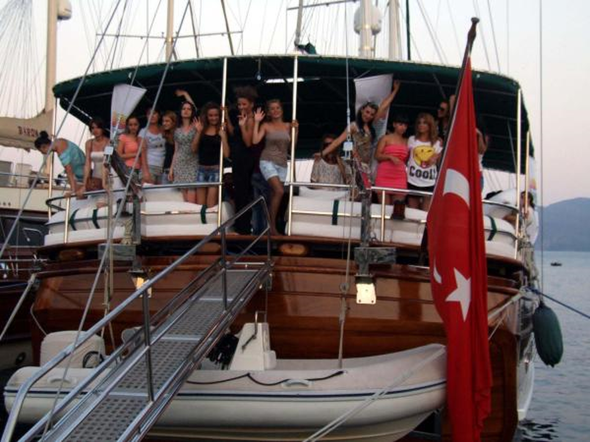 Cesur Güzeller Marmaris\'te