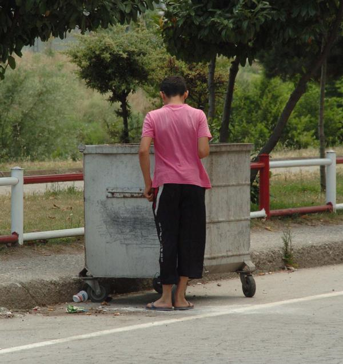 Çöp Dökerken Canından Oldu