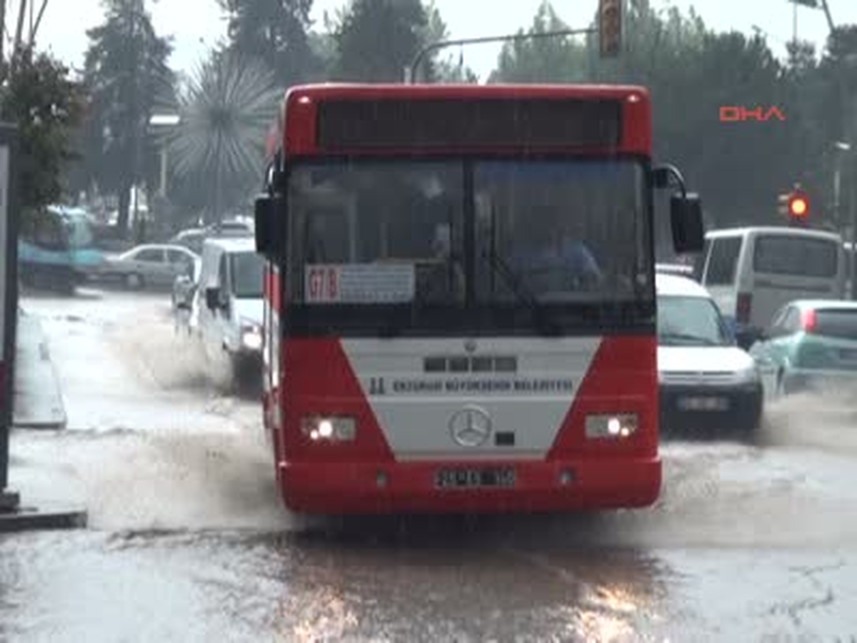 Erzurum\'u Sel Aldı )