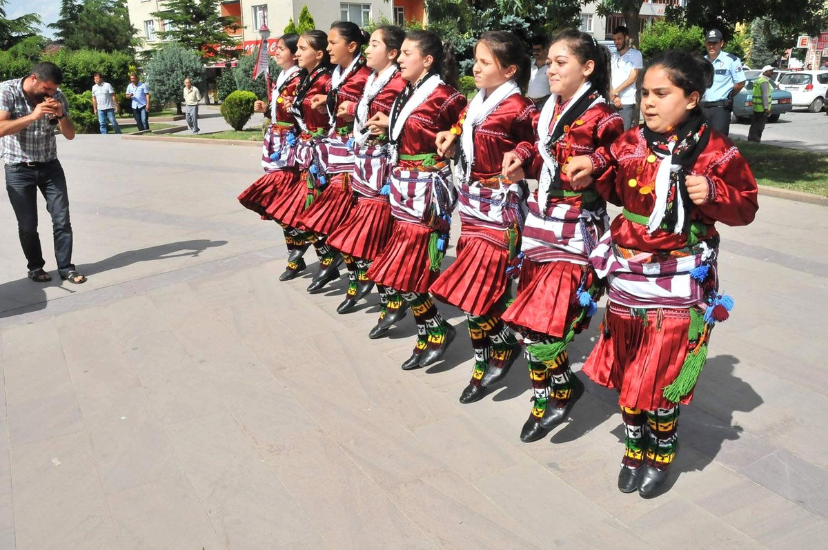 Halkoyunları Yıldızlar Türkiye Şampiyonası Akşehir\'de Başladı