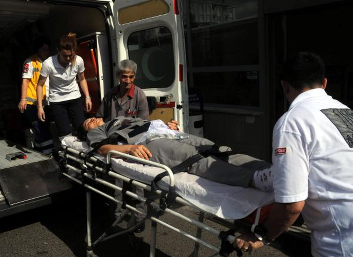 İş Arkadaşını Makasla Yaraladı, \'Cinler İstedi\' Dedi