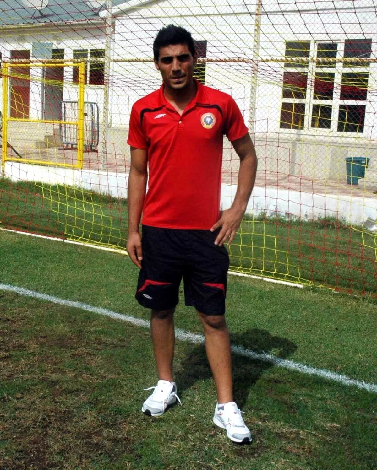 Kaleci Aziz Karabükspor ile Anlaştı