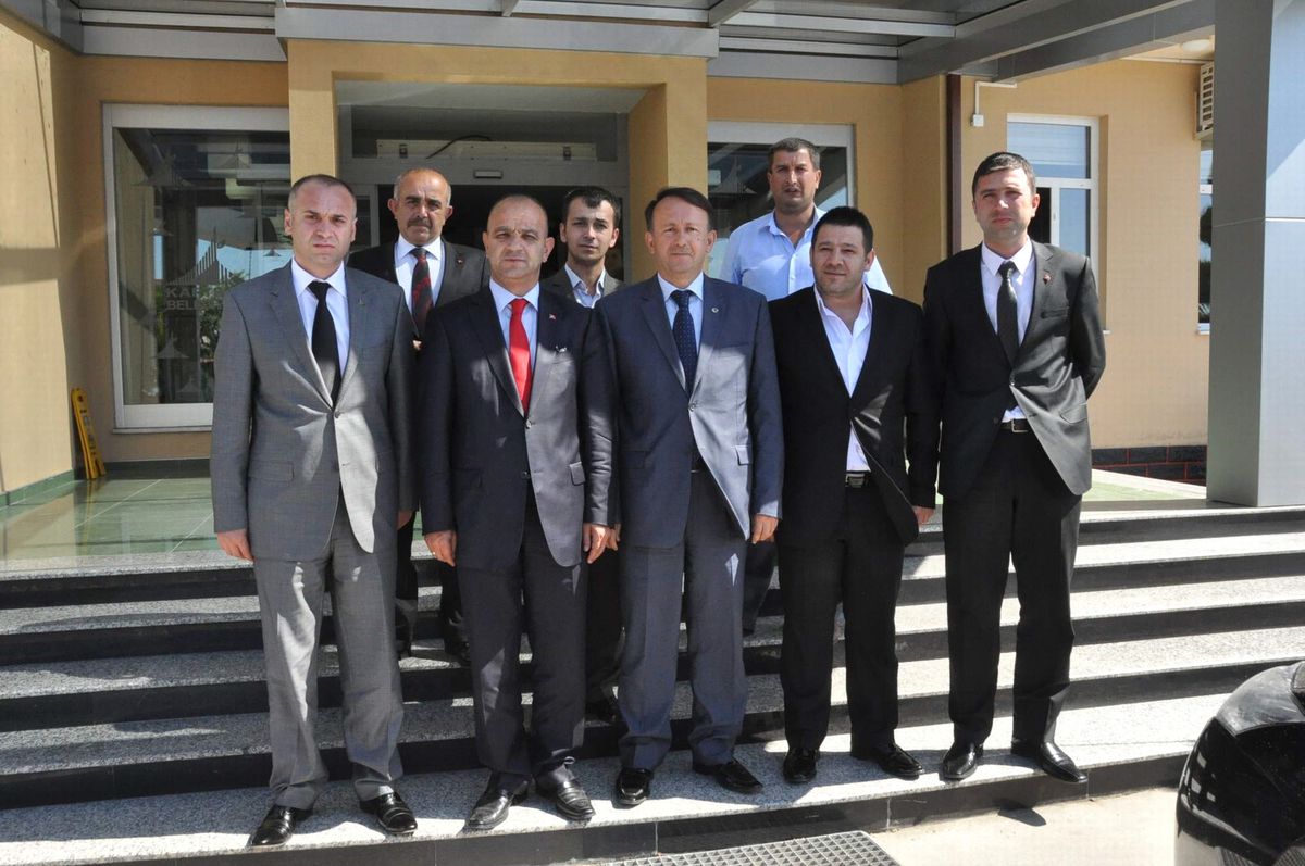 Karabalık\'a MHP\'den Ziyaret