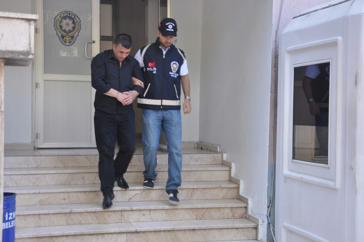 Kocaeli\'de İki Cezaevi Firarisi Yakalandı