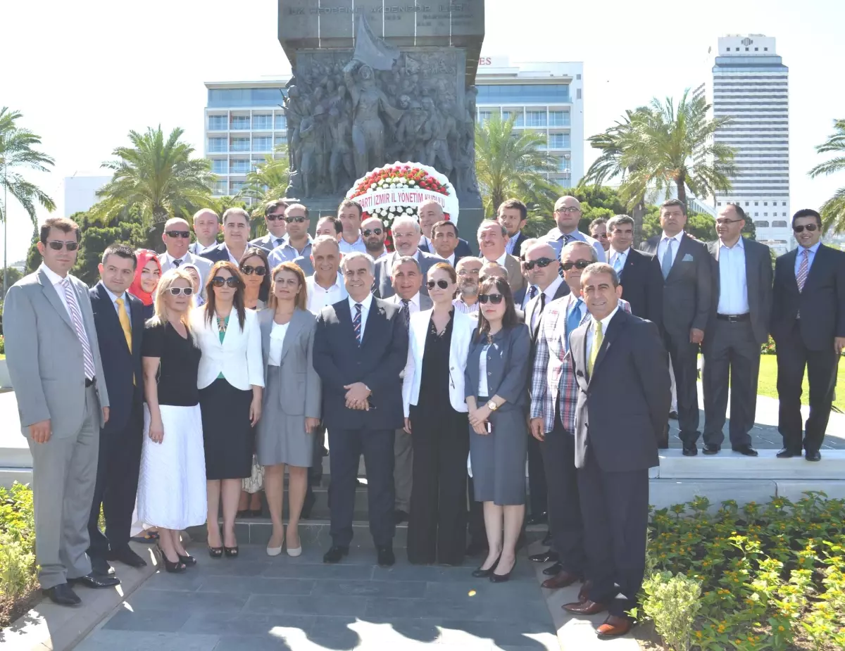 Koltuğa Geri Dönen Akay Sert Çıktı