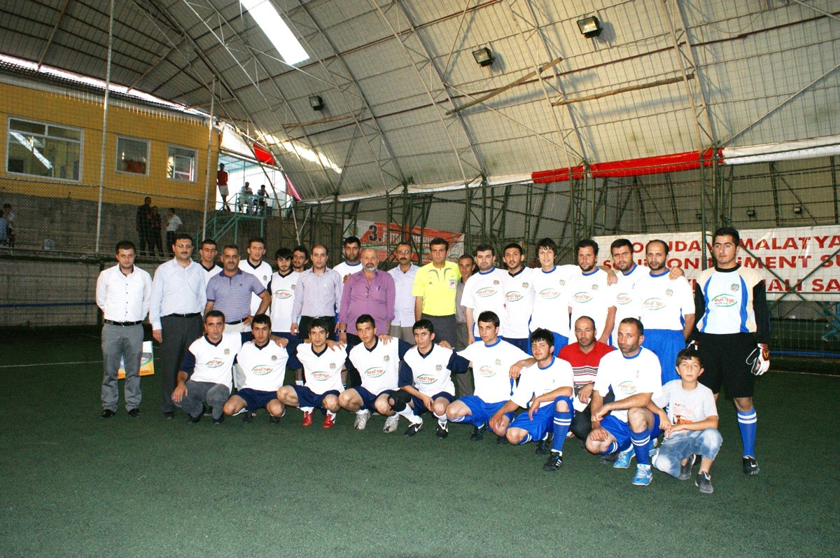 Mahaller Arası Futbol Turnuvası Çekişmeli Başladı