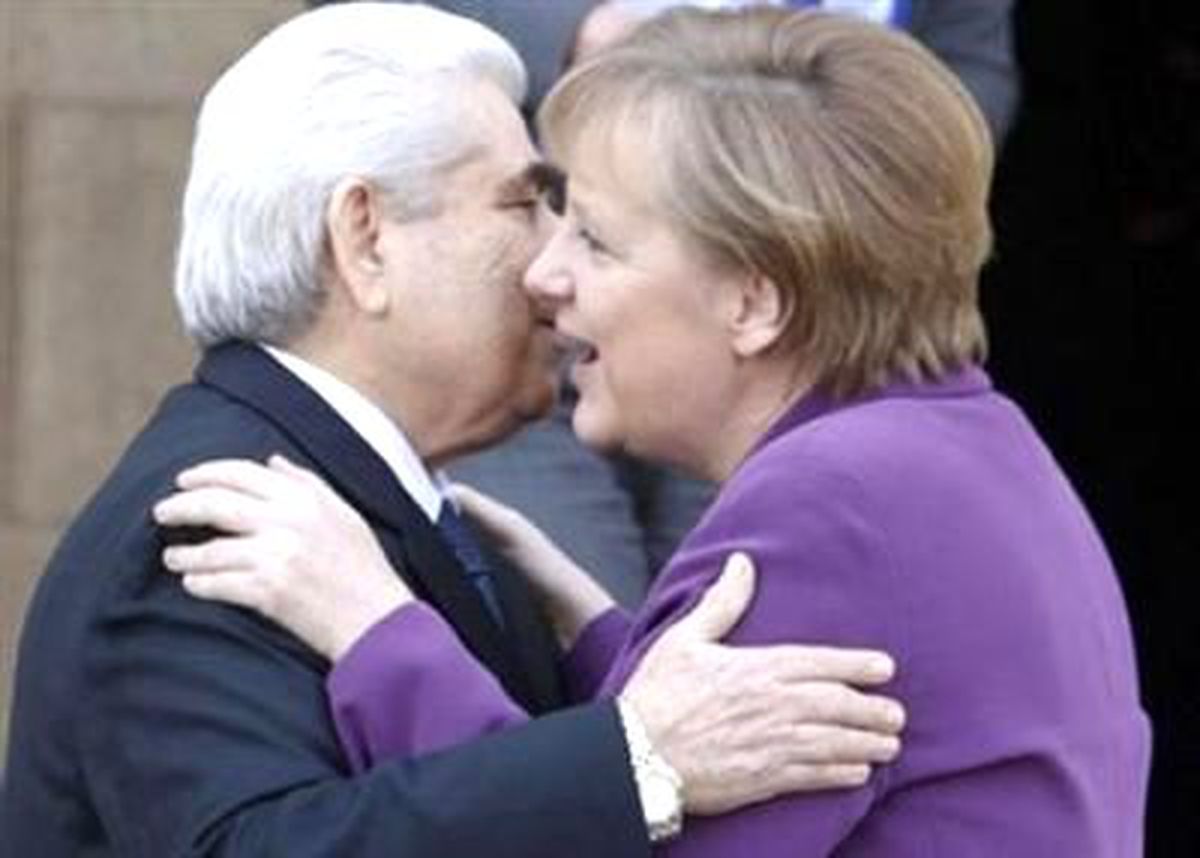 Merkel\'in Sağ Kolundan Rumları Kızdıracak Sözler