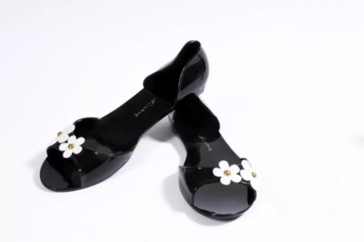 Next Accessory\'den Jelly Babet Şıklığı