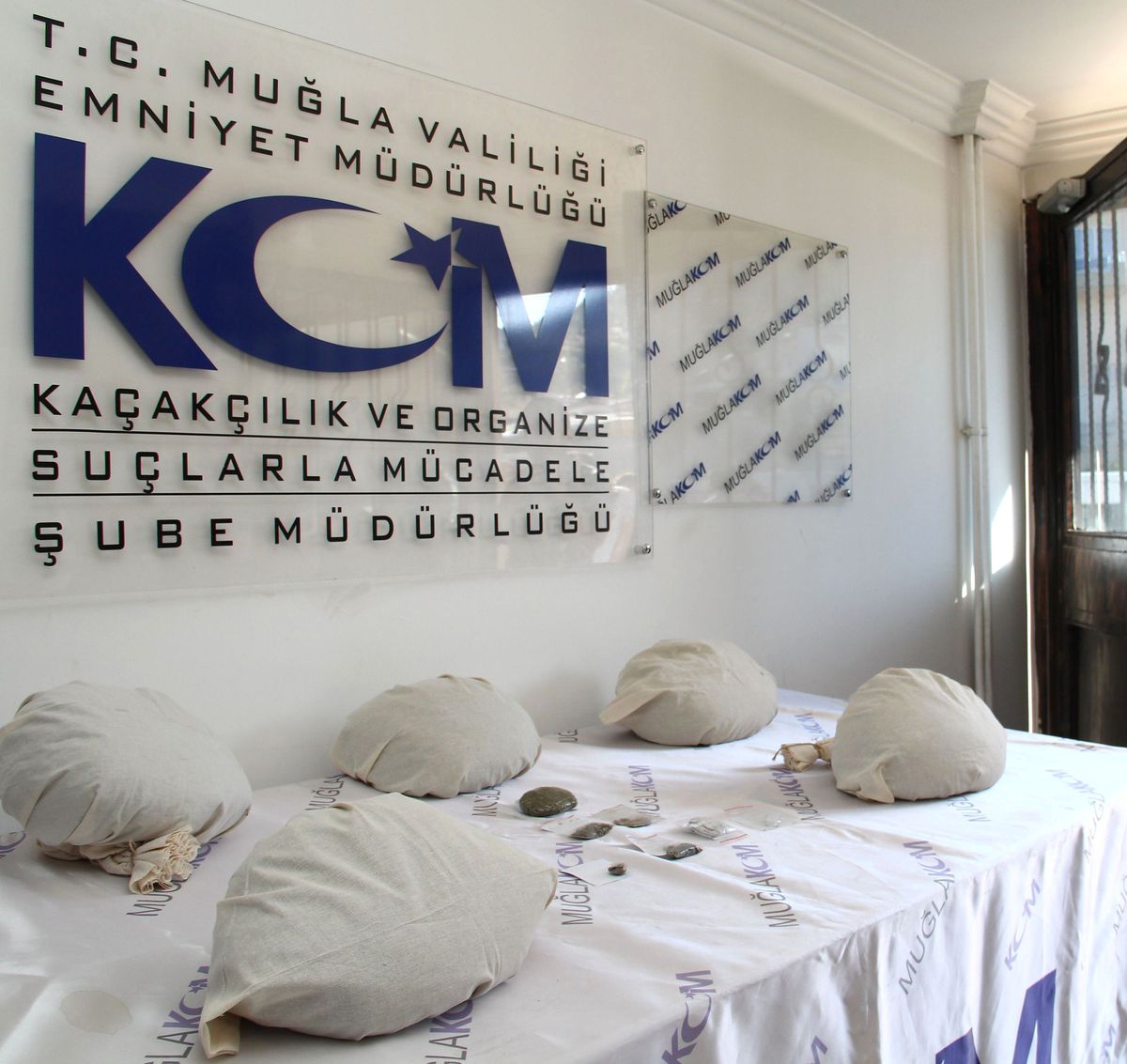 5 İlde Düzenlenen Uyuşturucu Operasyonunda 19 Kişi Gözaltına Alındı