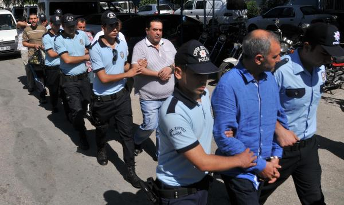 Adana'da Çete Operasyonu; 13 Gözaltı