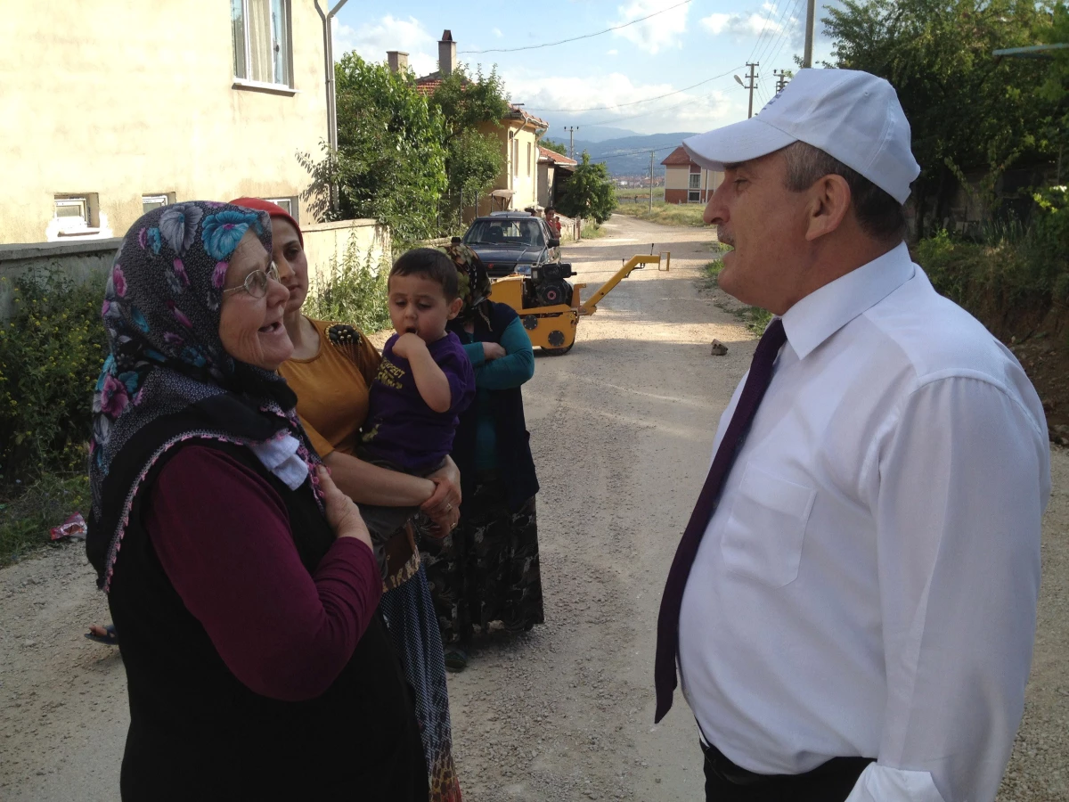 Bolu Belediye Başkanı Sokak Sokak Gezerek Vatandaşı Dinliyor