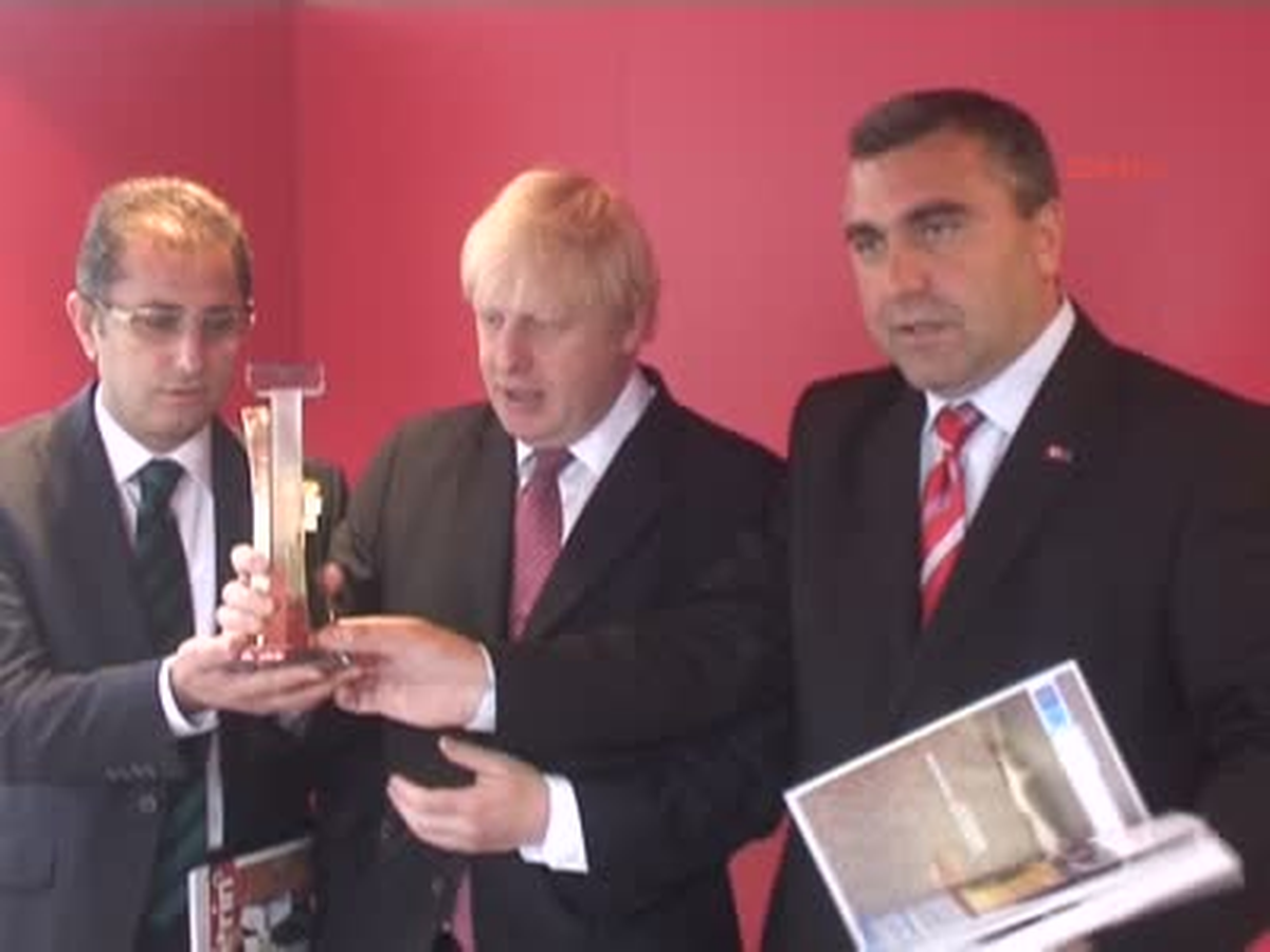 Boris Kemençe Çaldı