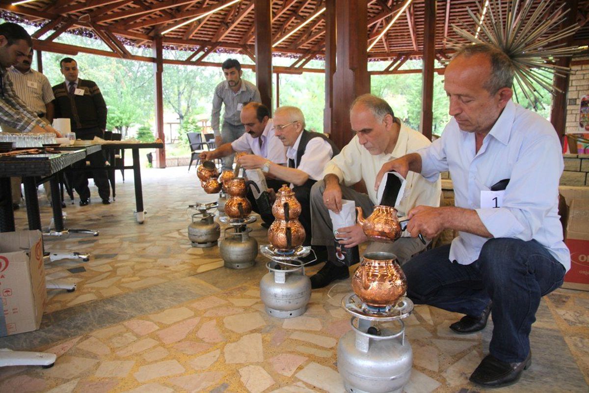 Çay Demleme Yarışmasında 2. Eleme Yapıldı