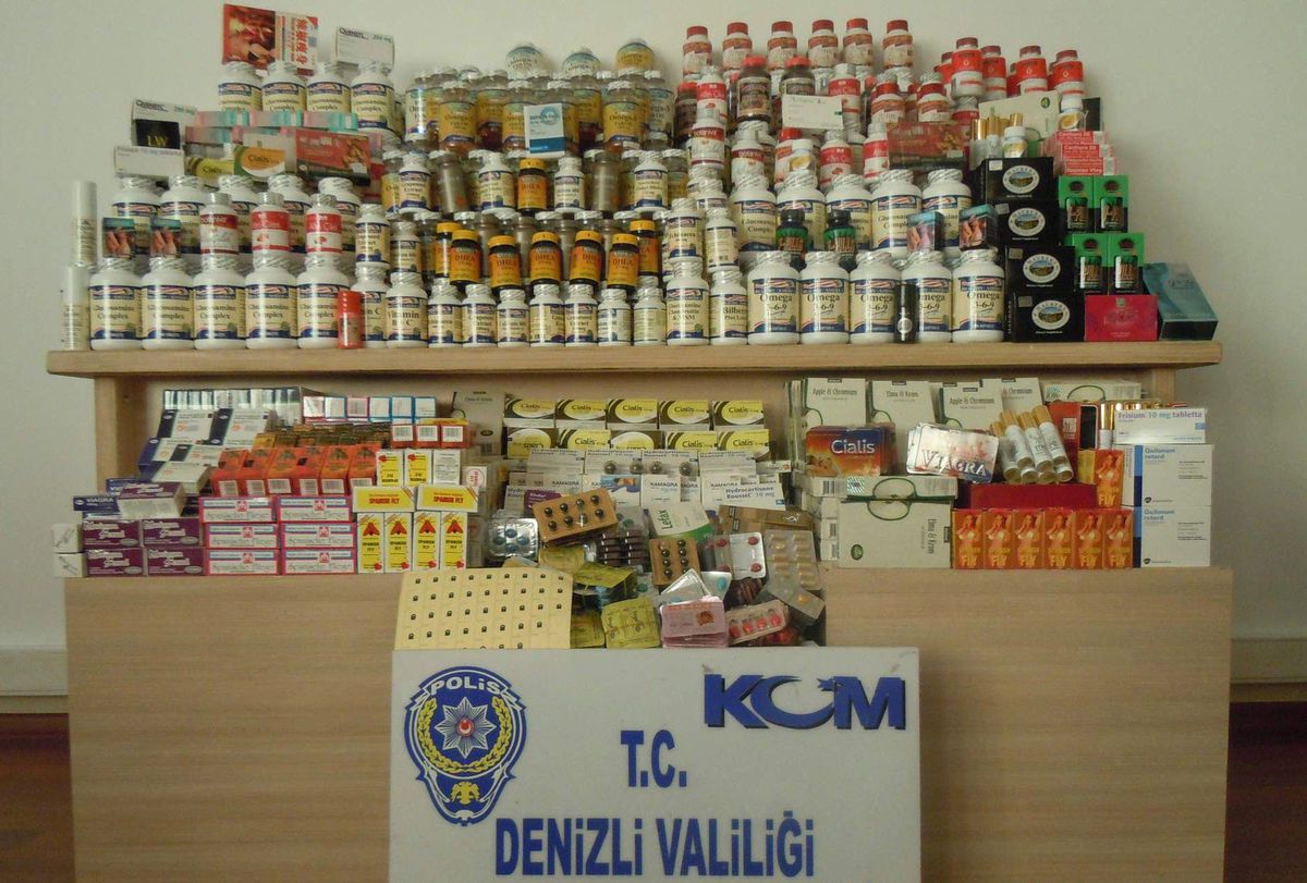 Denizli\'de Kaçak Zayıflama İlacı Ele Geçirildi