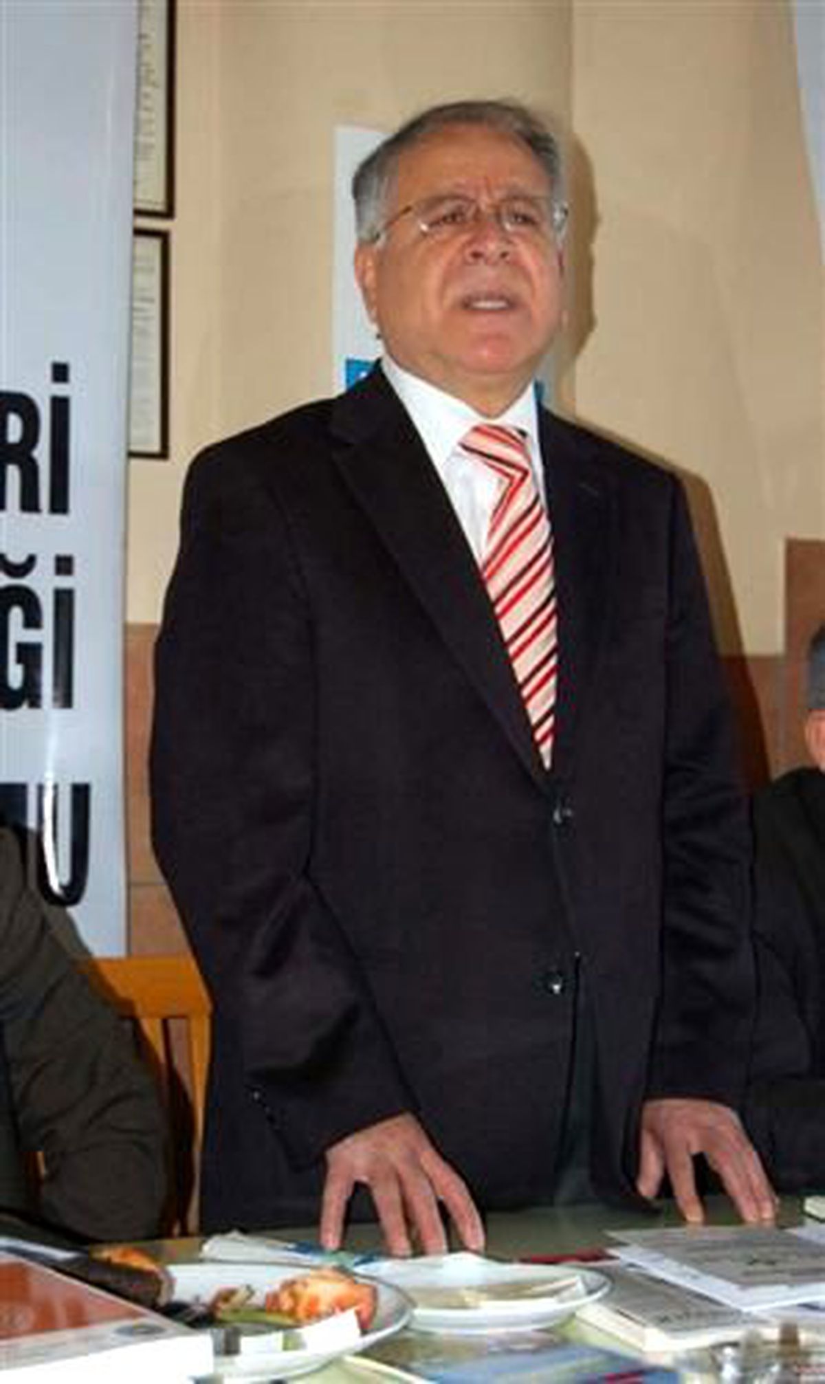 Ekmekteki Kaygılar Azalmadı
