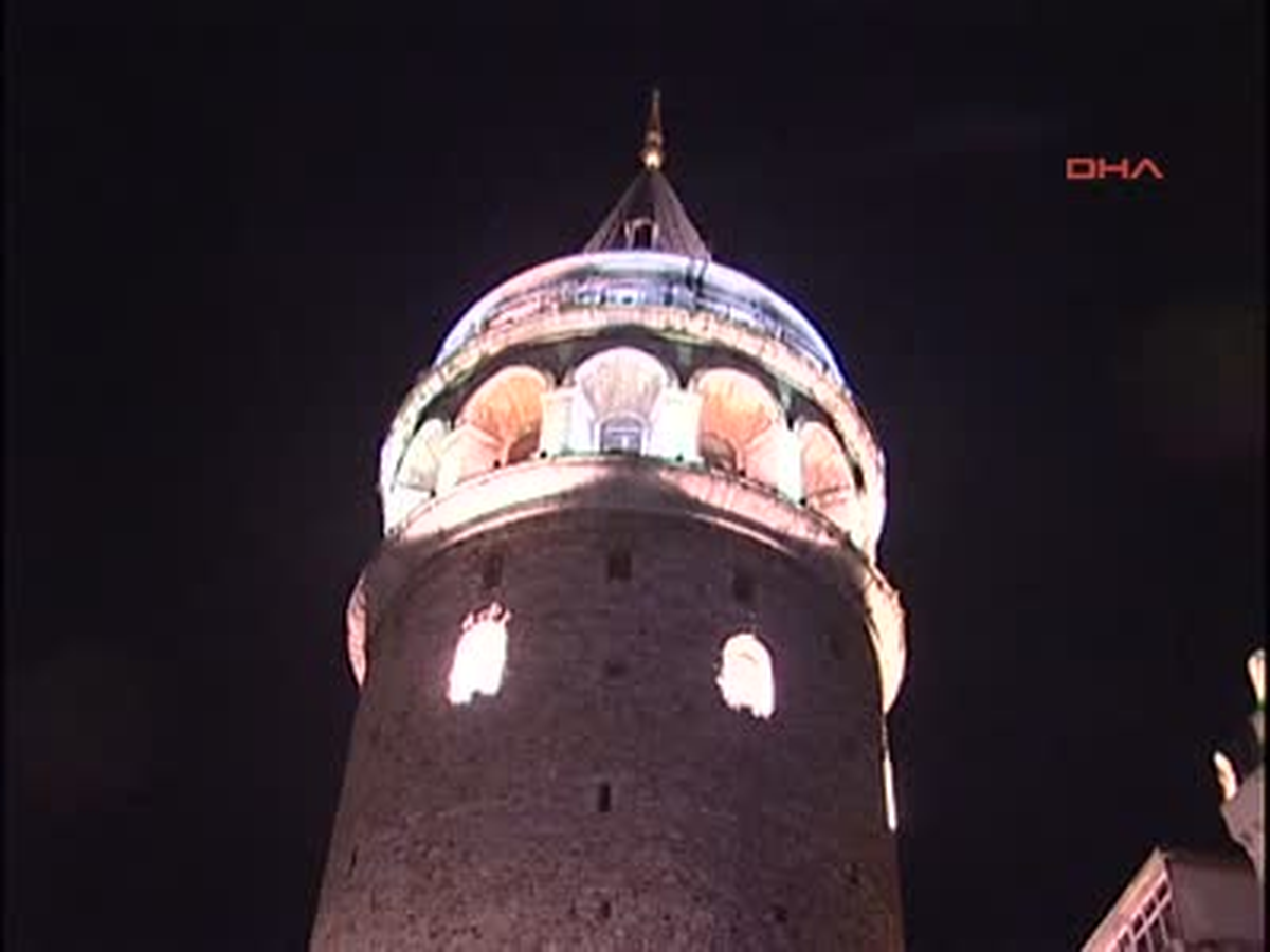 Güvenlik Kordonunun Dışında Oturdular