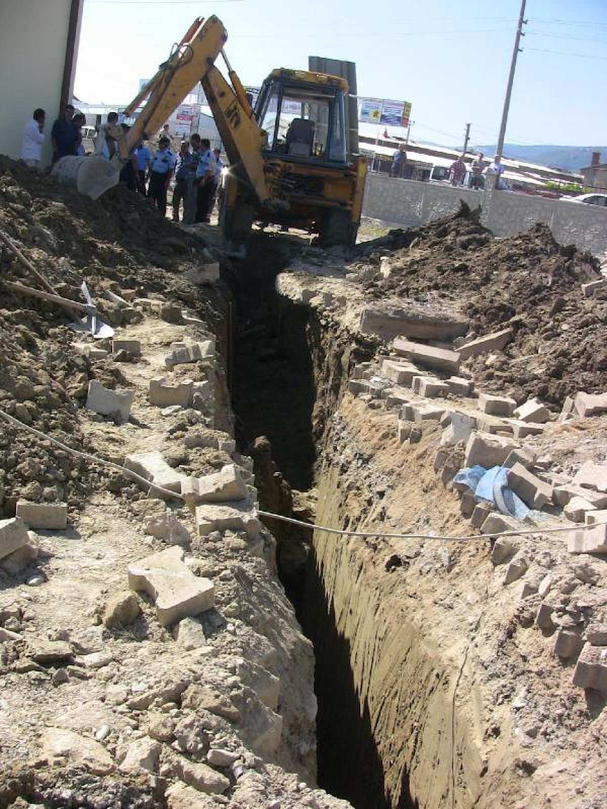 Kanalizasyon Çalışmasında Göçük Altında Kalan İşçi Öldü