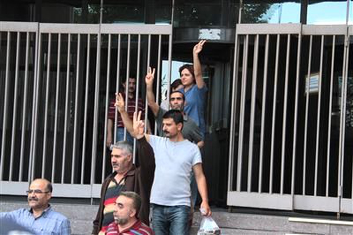 Kck Soruşturmasında 6 Kişi Tutuklandı, 7 Kişi İse Serbest (2)