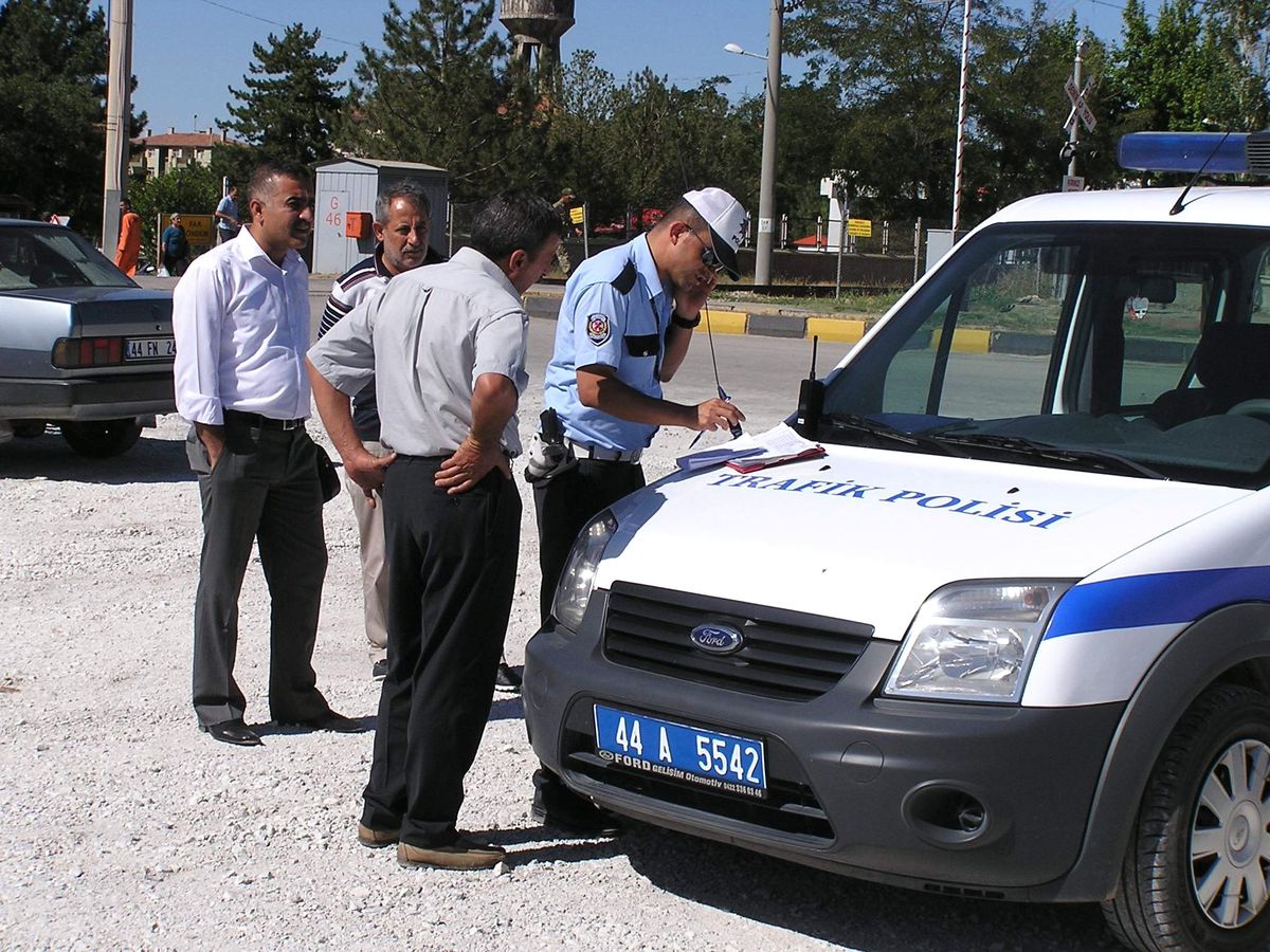 Malatya\'da Tren Belediye Otobüsüne Çarptı: 5 Yaralı