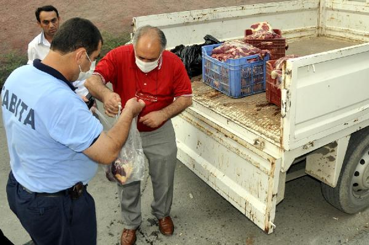Mersin\'de 400 Kilo At Eti Ele Geçirildi