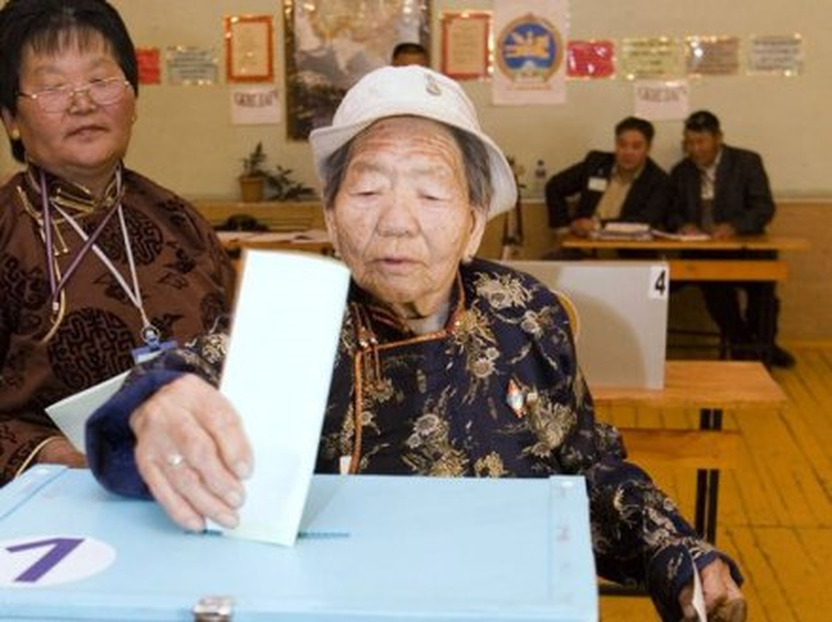 Moğolistan Parlamento Seçimleri İçin Sandık Başına Gitti