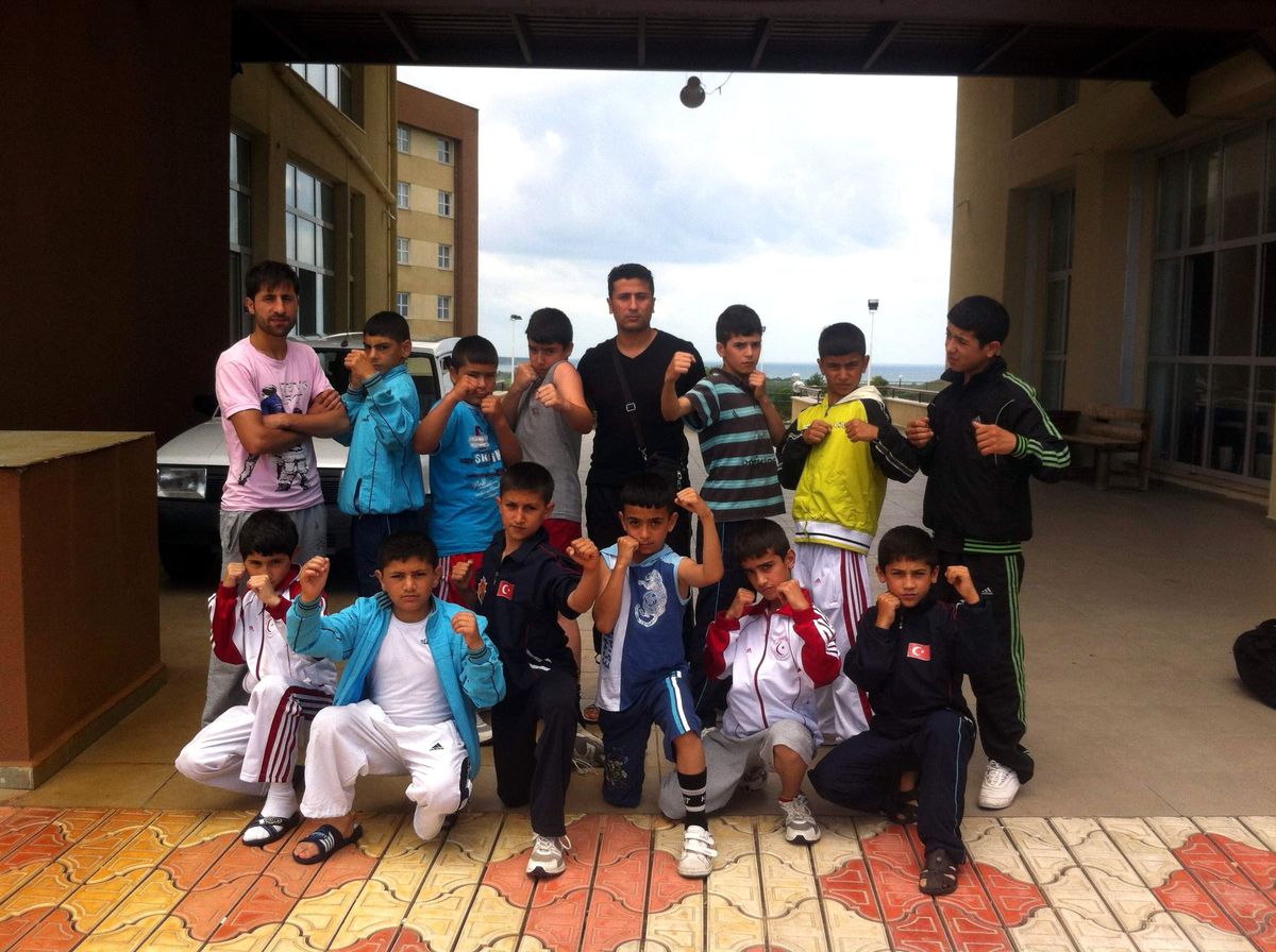 Sinop\'ta Düzenlenen Türkiye Alt Minikler Boks Şampiyonası\'nda Karslı Bökserler Finale Yükseldi