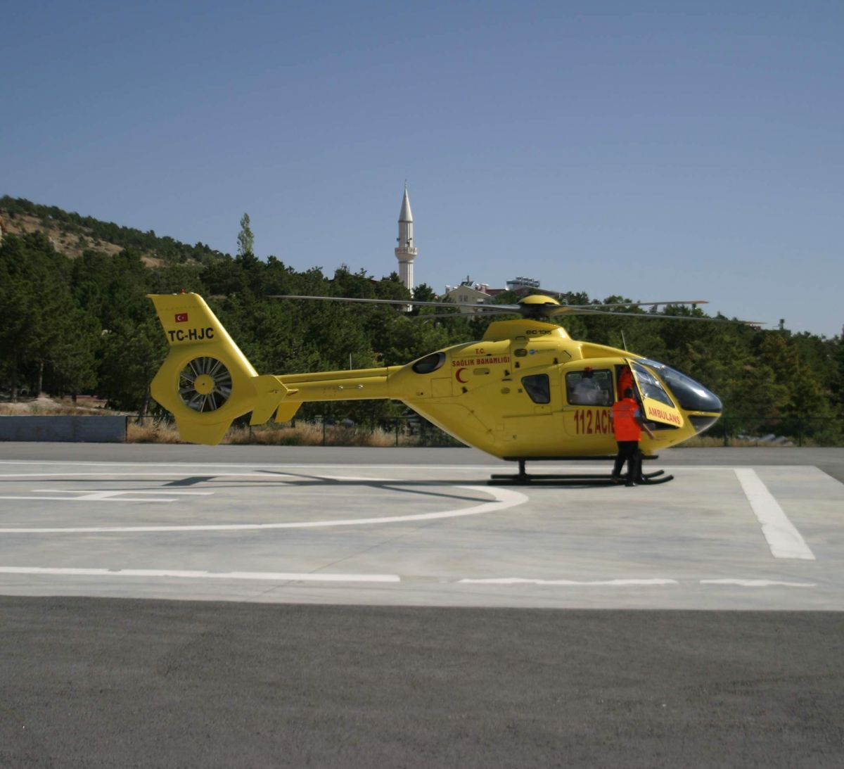 Solunum Yetmezliği Çeken İkizler Helikopter Ambulansla Konya\'ya Getirildi