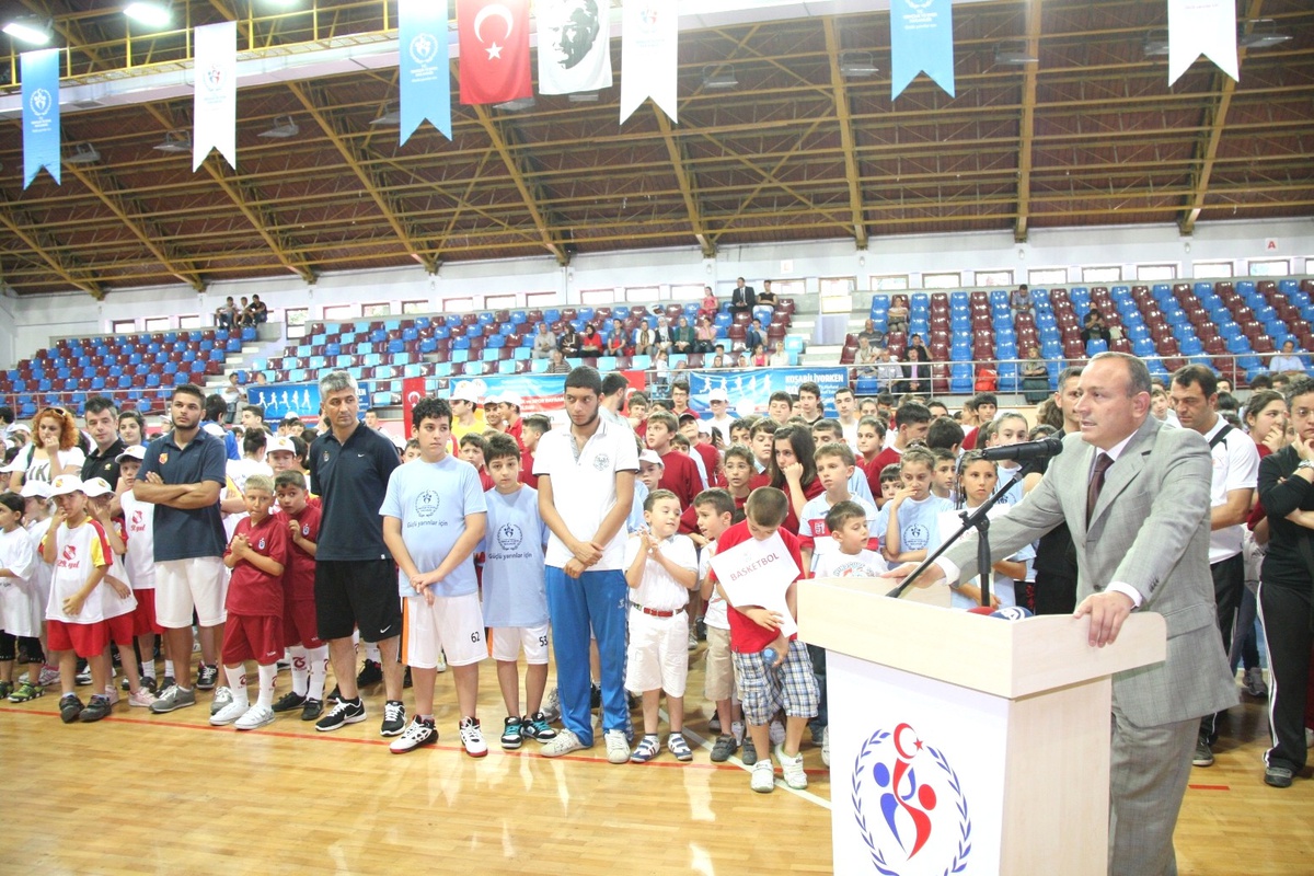 Trabzon\'da İl Spor Merkezleri\'nin Açılışı Yapıldı