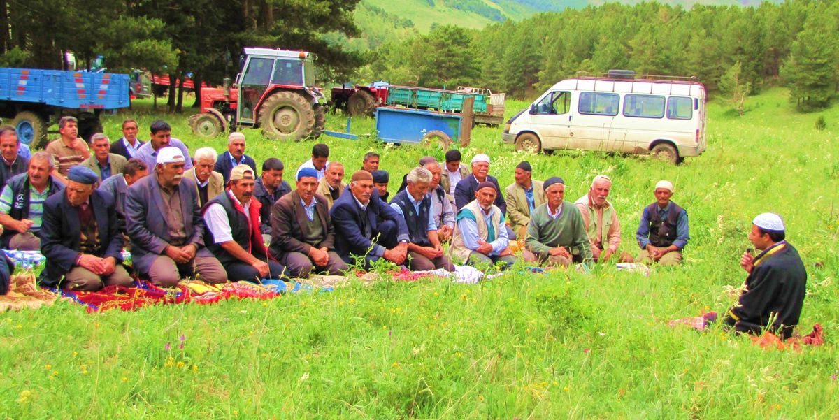 Yağmur Duası Yapılırken Etkili Olan Sağanak Yağış Çiftçileri Sevince Boğdu