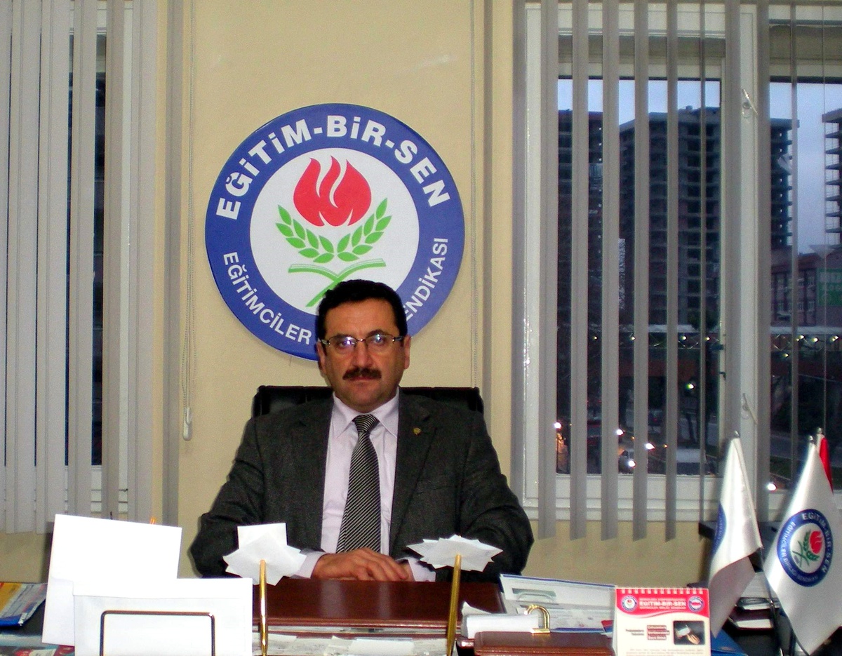 Alkoç; "Bazı Sendikalar Memurun Fazla Zam Almasını Engelledi"