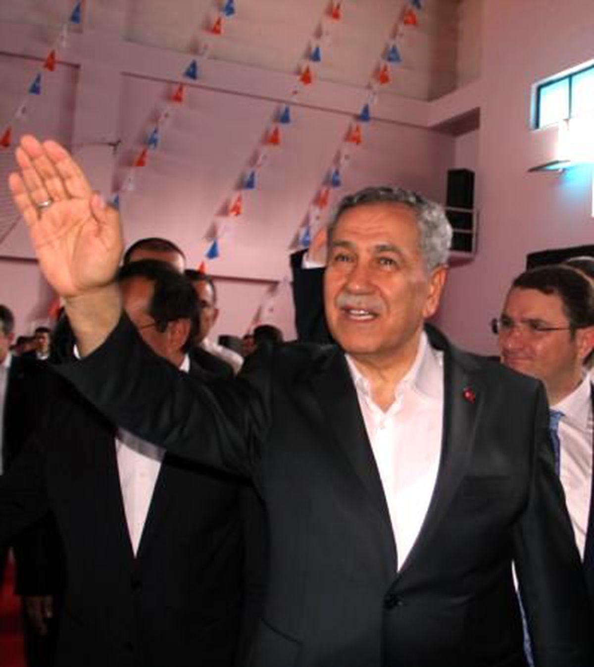Başbakan Yardımcısı Arınç, Elazığ\'da