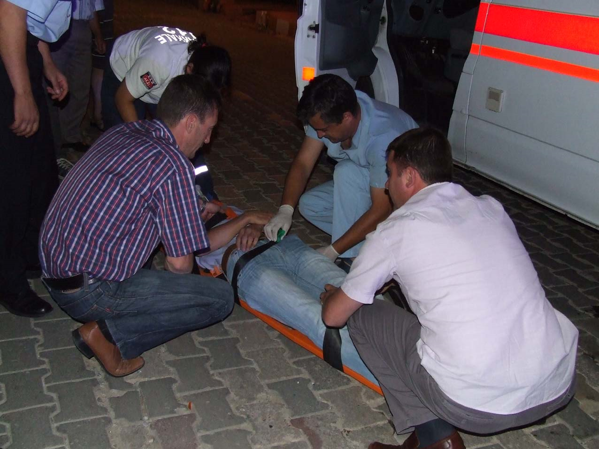 Çan\'da İki Motosiklet Çarpıştı, Bir Kişi Yaralandı