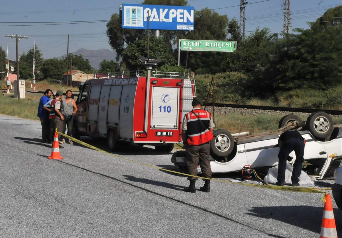Ekmek Yolunda Ecele Rastladı