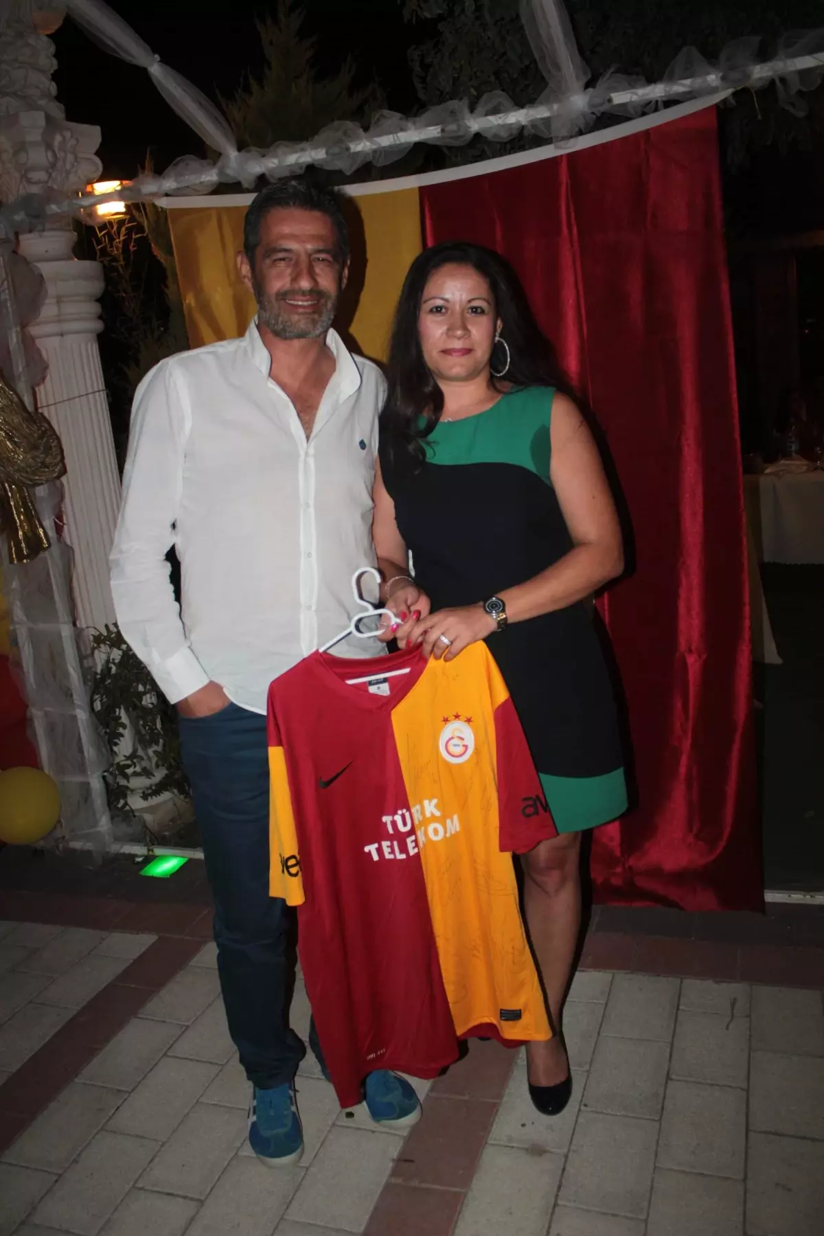 Galatasaray Taraftarı Şampiyonluğu Kutladı