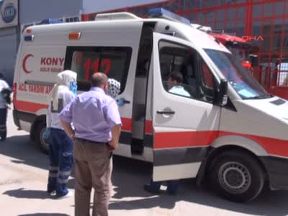 Konya\'da Kaynağı Belirlenemeyen Koku, İşçileri Zehirledi