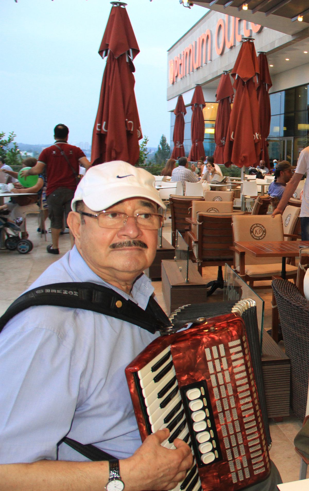 Müziğe Bir Ömür Adadı
