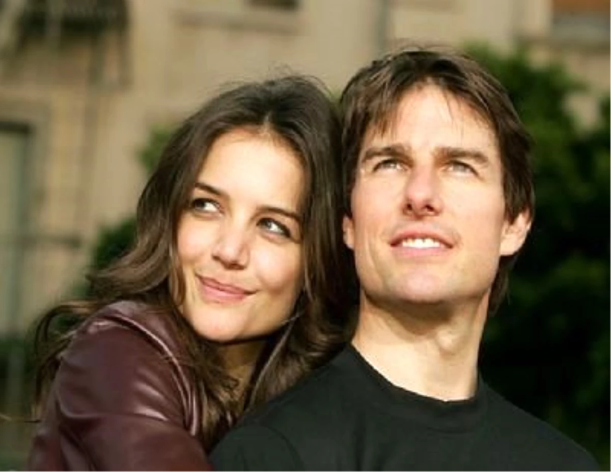 Tom Cruise ve Katie Holmes, Boşanıyor