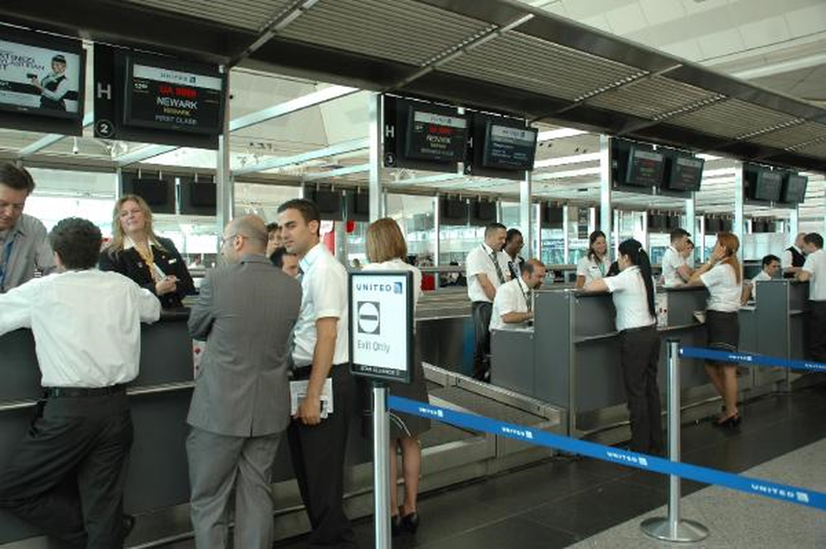 United Airlines\'den Uçuş Öncesi Tatbikat