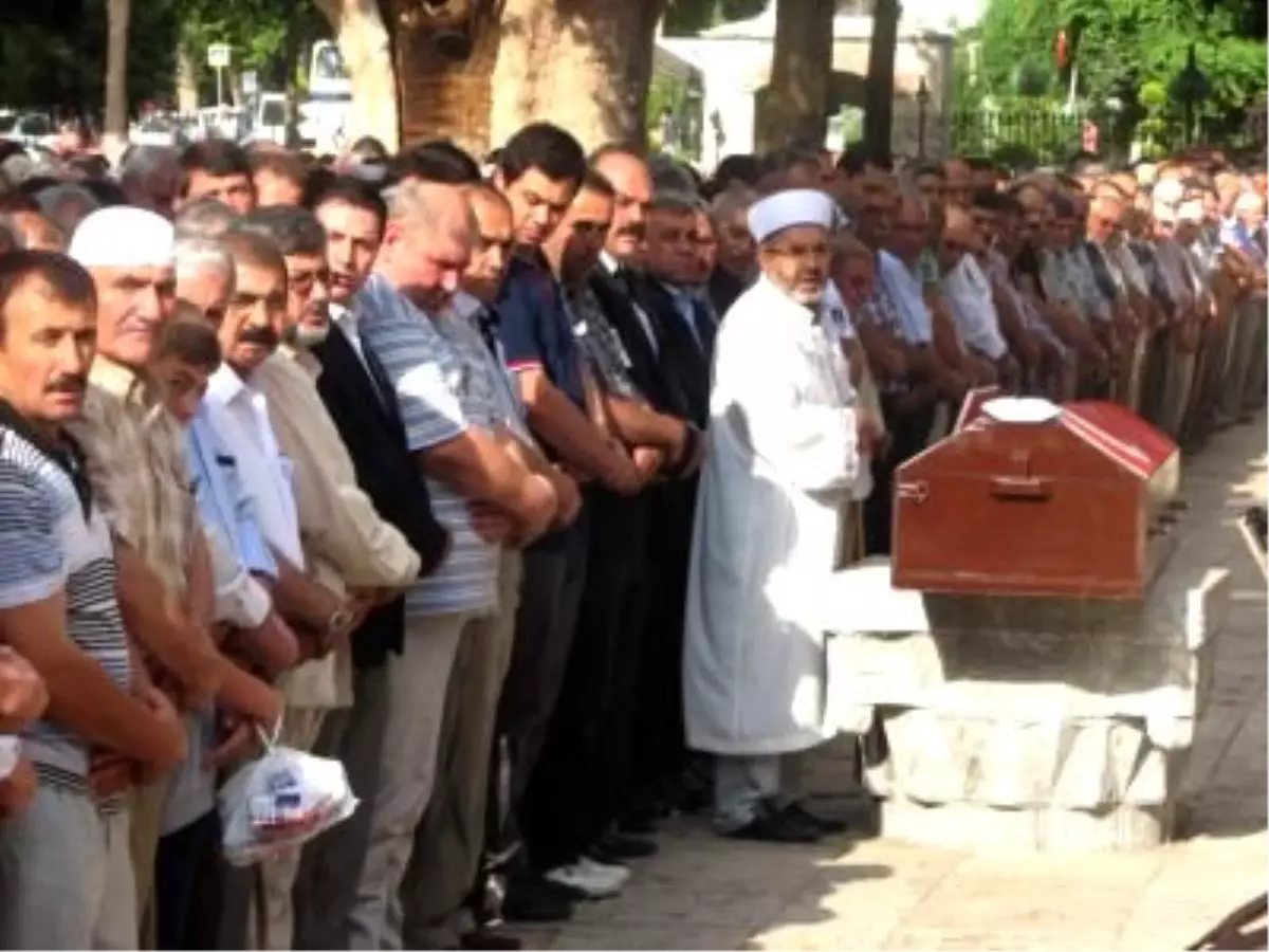 Ahmet Çekin, Son Yolculuğuna Uğurlandı